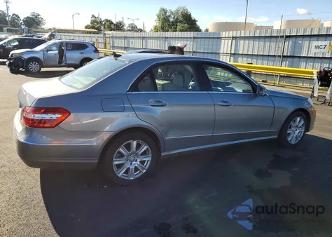 2012 Mercedes-Benz E 350 z USA, uszkodzony, nr VIN WDDHF5KB9CA555191